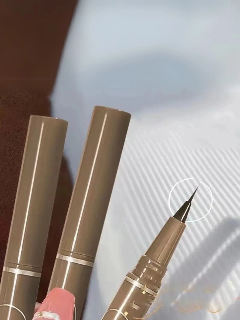 Ultra ince Sıvı eyeliner uzun süre kalıcı, suya dayanıklı ince uçlu kirpikleri yapıştırmaz hızlı kuruyan göz kalemi