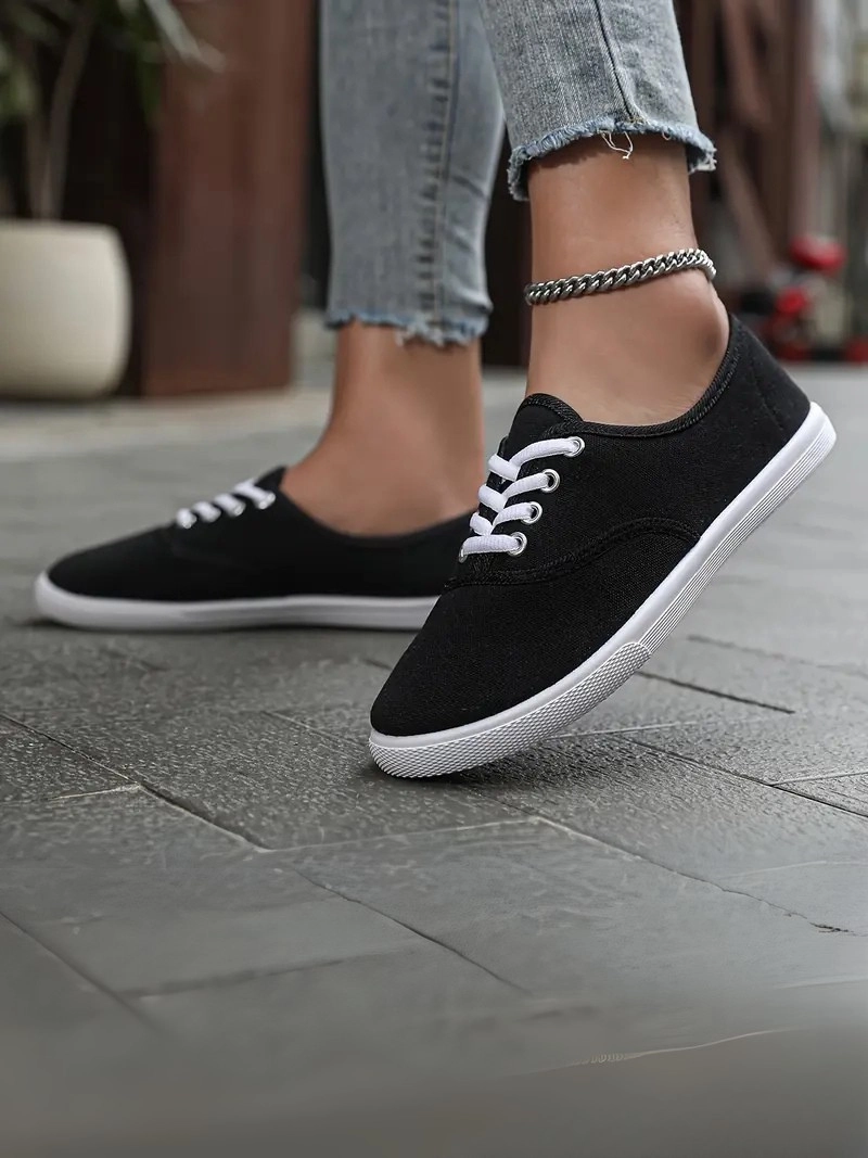 Düşük Tabanlı Bağcıklı Hafif ve Rahat Günlük Kullanım İçin Bej Kadın Sneaker