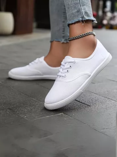 Düşük Tabanlı Bağcıklı Hafif ve Rahat Günlük Kullanım İçin Bej Kadın Sneaker
